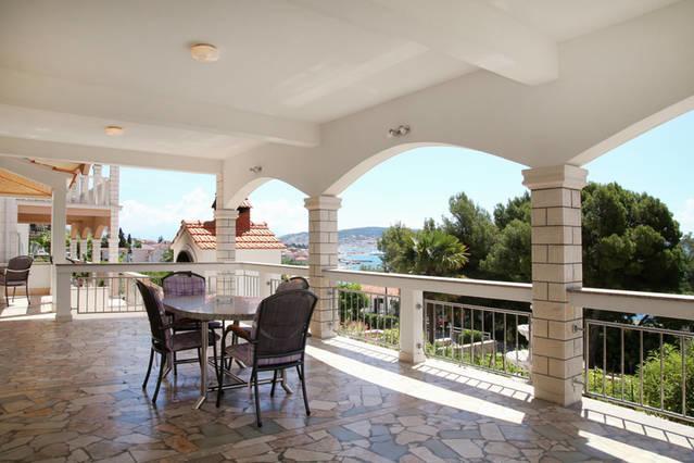 Villa Rosanda Apartments Trogir Exterior photo